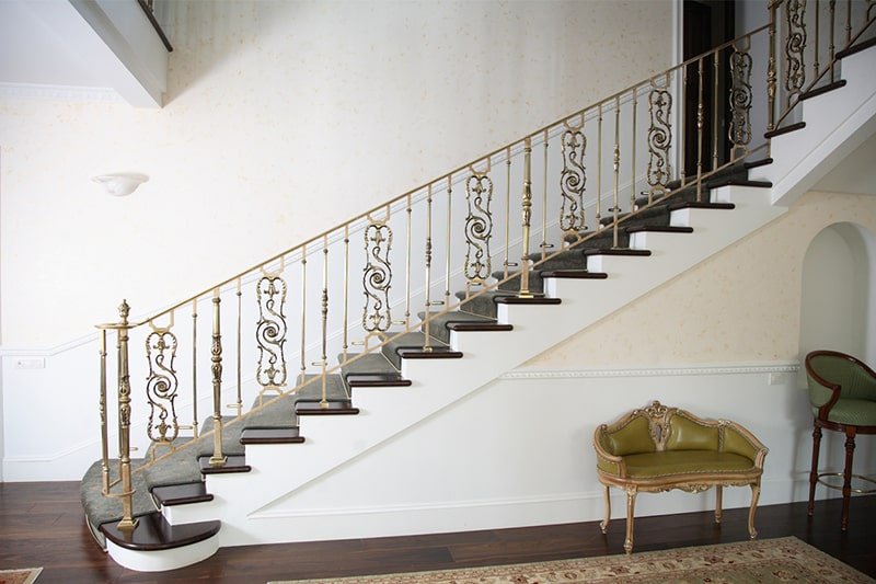 Cầu Thang Sắt Mỹ Thuật