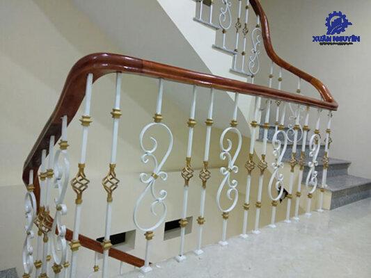 Báo giá cầu thang sắt mỹ thuật