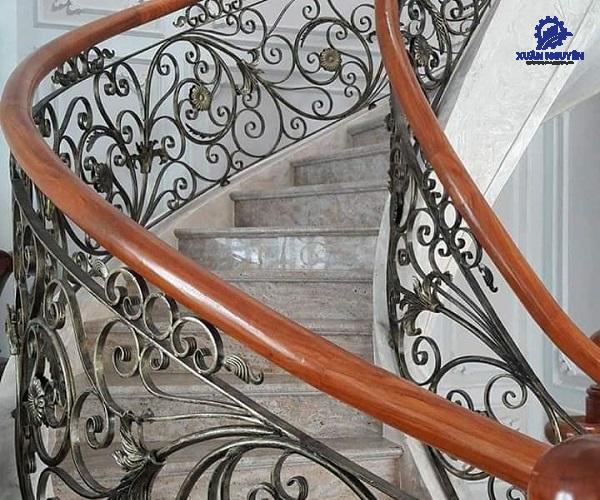 Lan can cầu thang sắt đơn giản